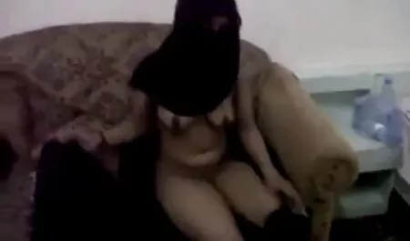 الیزابت هانی سکس لباس زیر زنانه