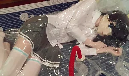 زرق شورت سکسی دختر و برق دار Pihla Viitala پیشانی برهنه و شیطان تصویری