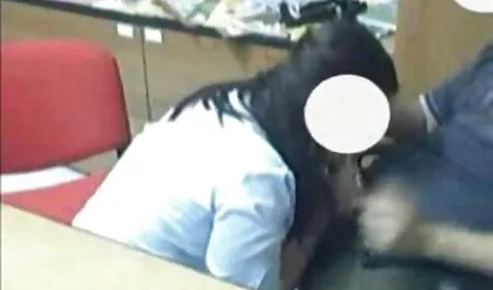 ارضا روی صورت, Kiarra Kai التماس توسط دانشجویان برای شورت لامبادا سکسی