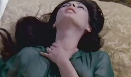 زیبا حشری سکس از روی لباس gilf