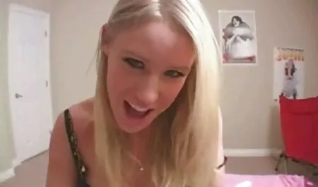 Rina الیس لباس هاي سكسي توسط همه داخلی در چکیدن کرم صحنه