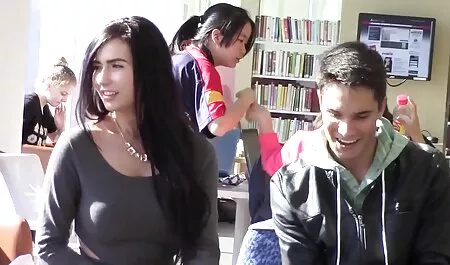 نوجوان, تلاش می کند 3برخی با مادر دوست داشتنی سکس از روی لباس و پدر, تالیف